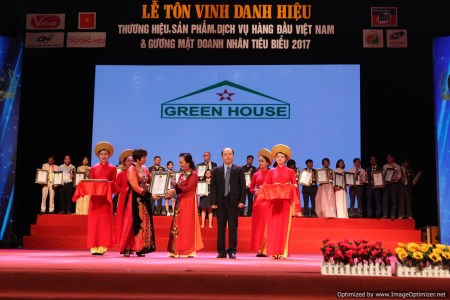 Top 50 thương hiệu hàng đầu Việt Nam - Dụng Cụ Làm Sạch GreenHouse - Công Ty Cổ Phần Không Gian Xanh